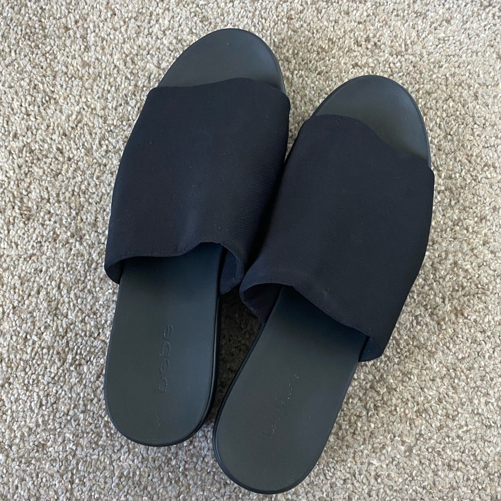 Bebe platform slides